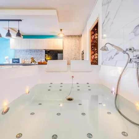 D'amour Jacuzzi Bordeaux Parking 아파트 *